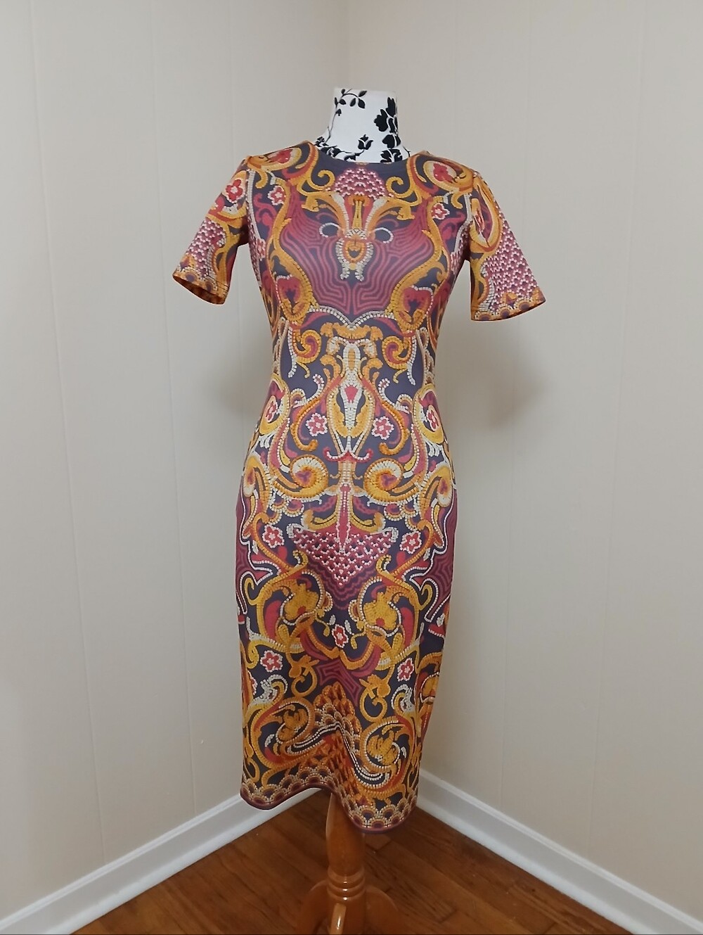 Designer Paisley Print Short-Sleeve Midi Dress